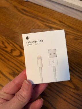 BRAND NEW Apple Lightning to USB Cable - White